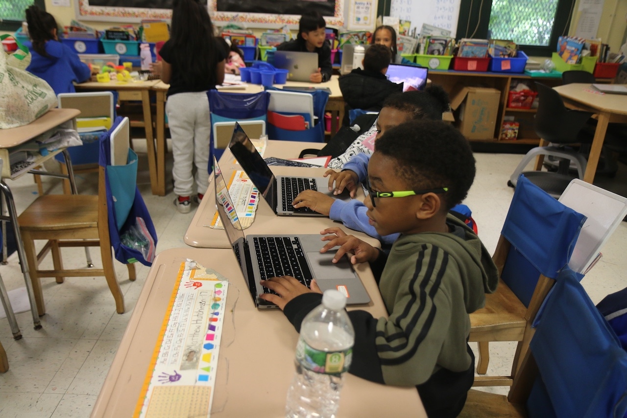 From health services to homework help: How this Community School on Staten Island is investing in its students [Video]