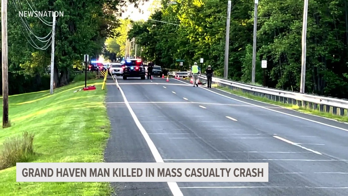 Grand Haven man killed, 14 others injured after car hits group of pedestrians in Clinton Co. [Video]