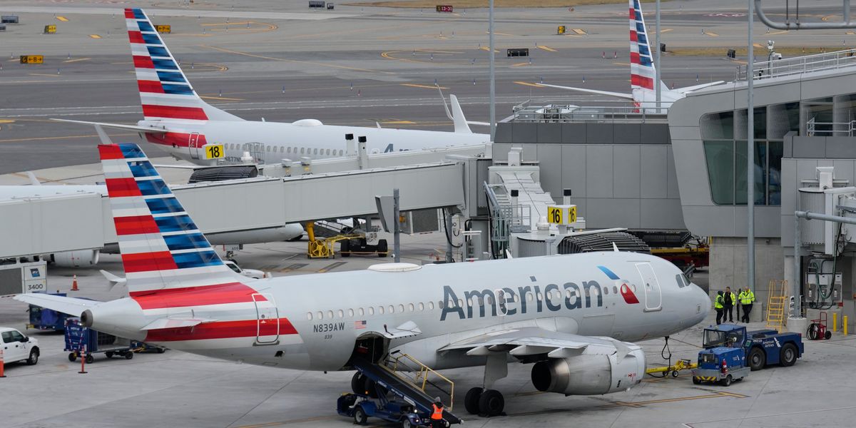American Airlines Walks Back Claim That 9-Year-Old ‘Should Have Known’ Plane Toilet Had Camera [Video]