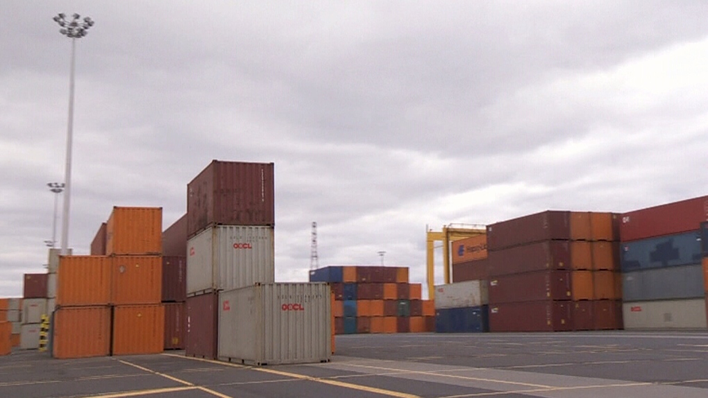 Accident at Port of Montreal leads to investigation [Video]
