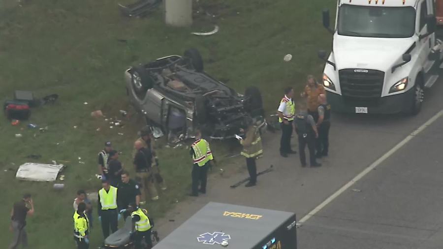 Two people killed, lanes narrowed after rollover accident on I-240 Service Road [Video]