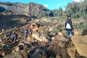 Massive landslide hits Papua New Guinea, many feared dead [Video]