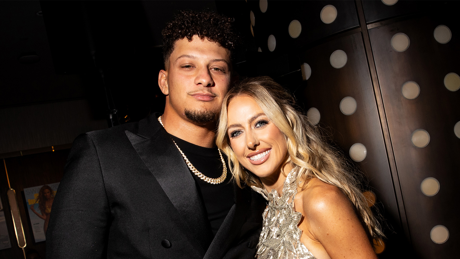 Brittany Mahomes gives major health update after suffering back fracture as wife of NFL star Patrick gives out advice [Video]