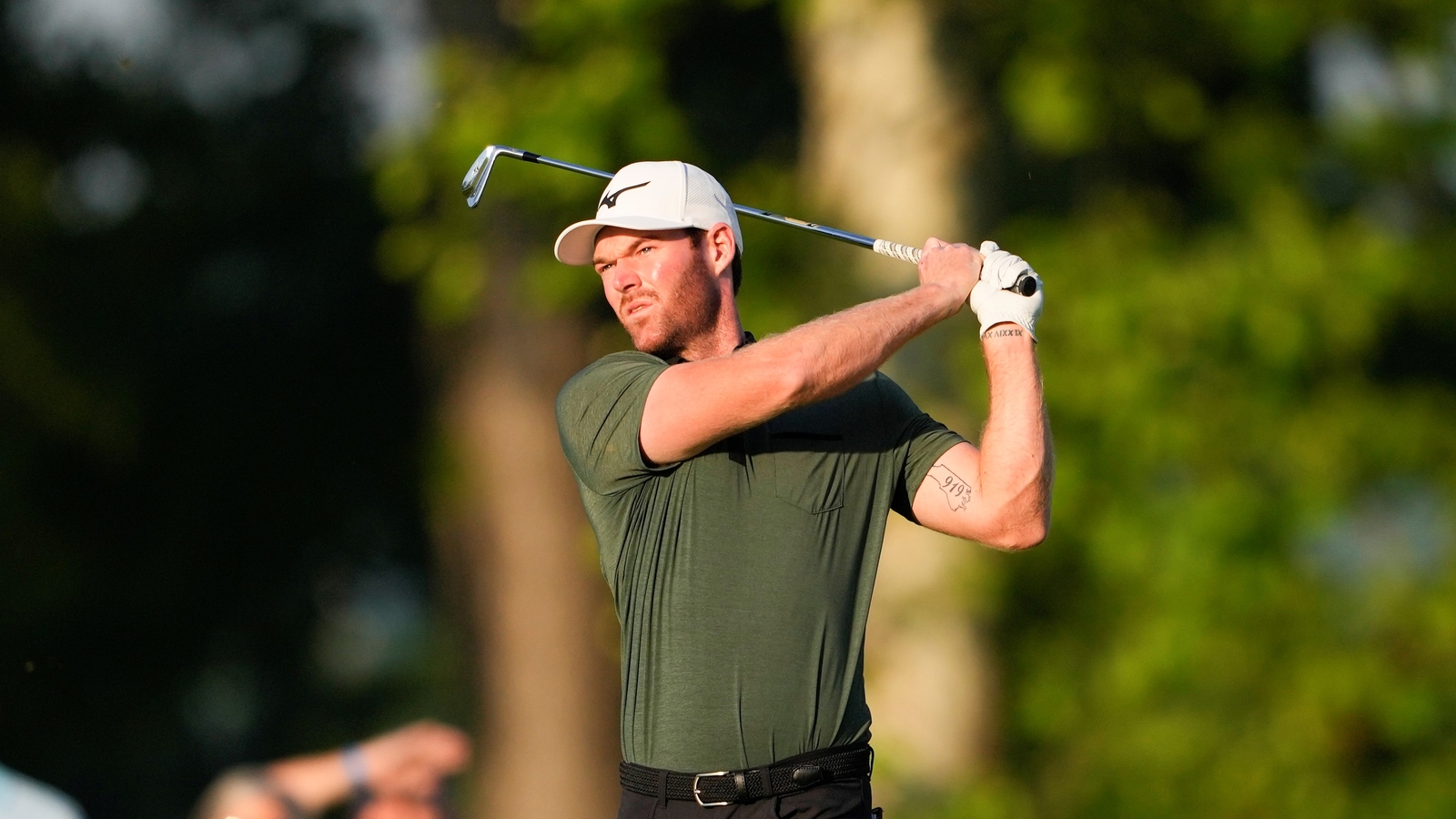 PGA Tour golfer Grayson Murray dies at age 30 day after withdrawing from Charles Schwab Cup Challenge at Colonial, officials say [Video]