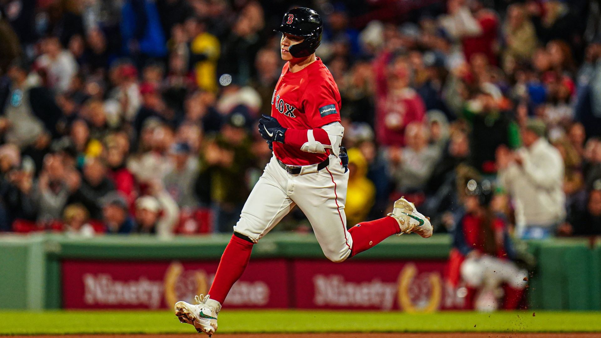 Red Sox’s Tyler O’Neill Updates Knee Soreness Status [Video]