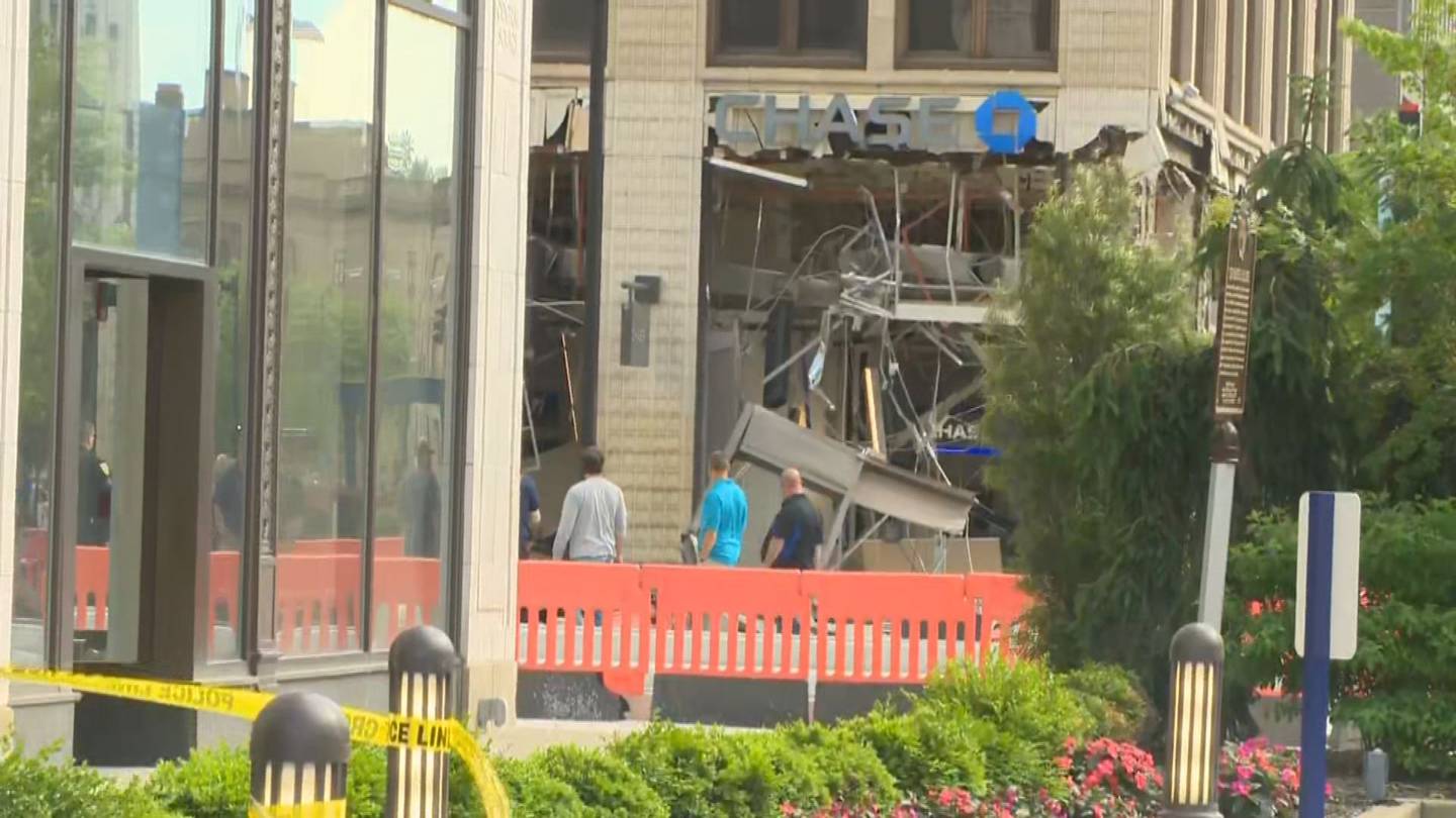 1 dead, 7 hurt after explosion in downtown Youngstown  WPXI [Video]