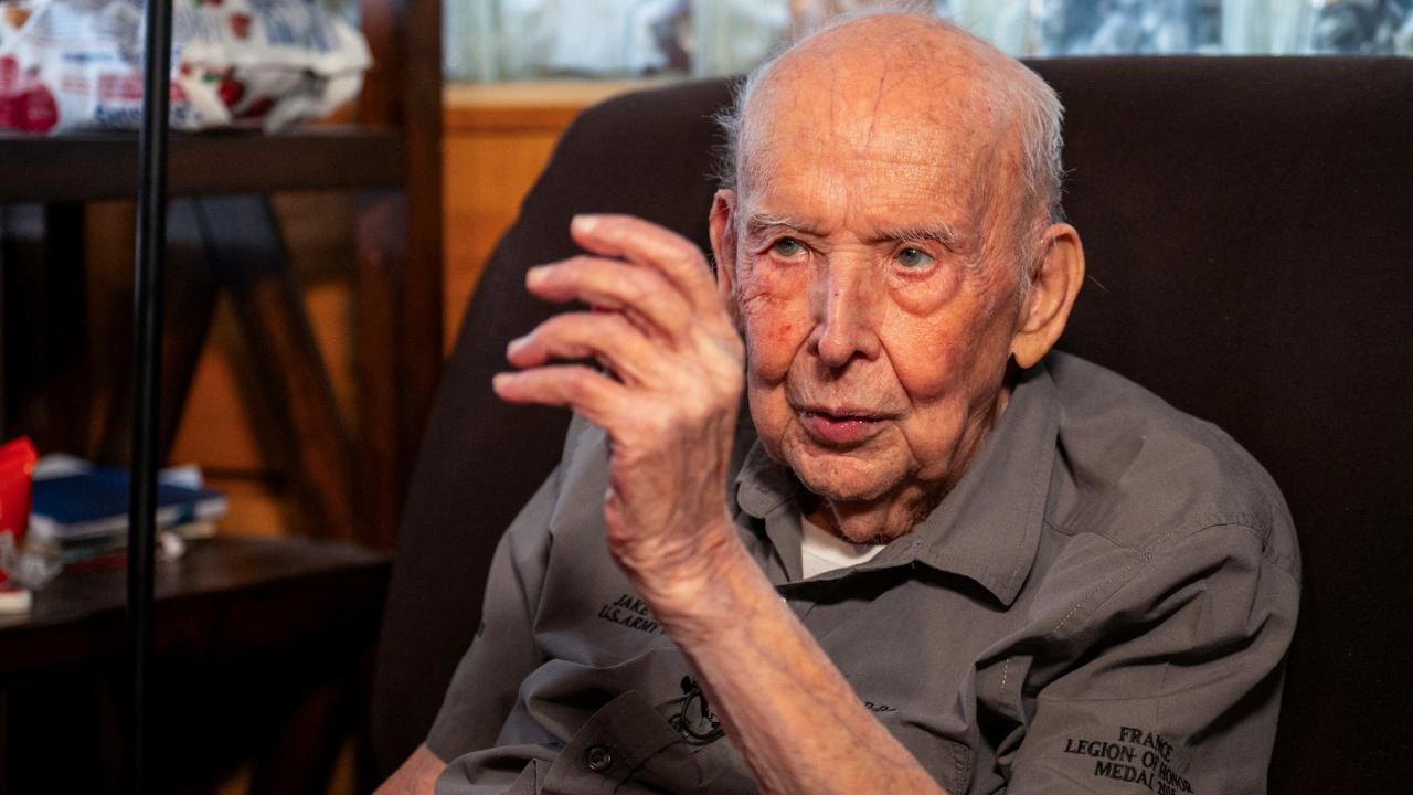 D-Day veteran, 101, heads to France for 80th anniversary of Normandy landings [Video]