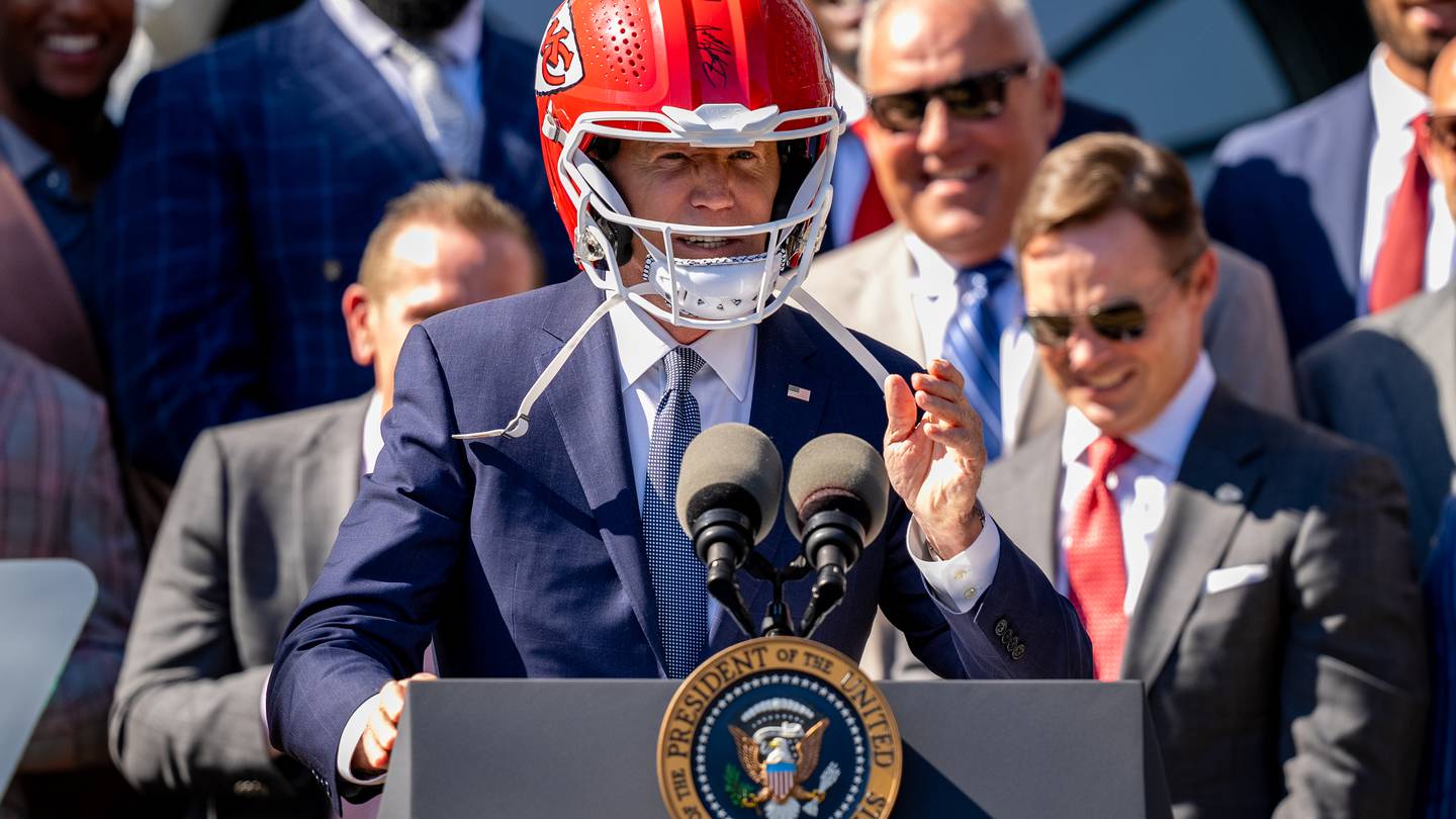 President Biden dons Chiefs helmet, jokes with Travis Kelce in Super Bowl champs’ second White House visit  WHIO TV 7 and WHIO Radio [Video]