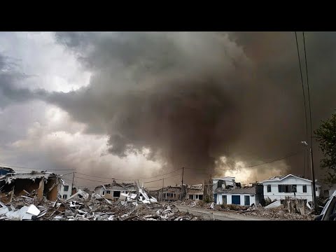 Huge Tornado Tears Missouri Apart! Destruction in South, MO, USA [Video]