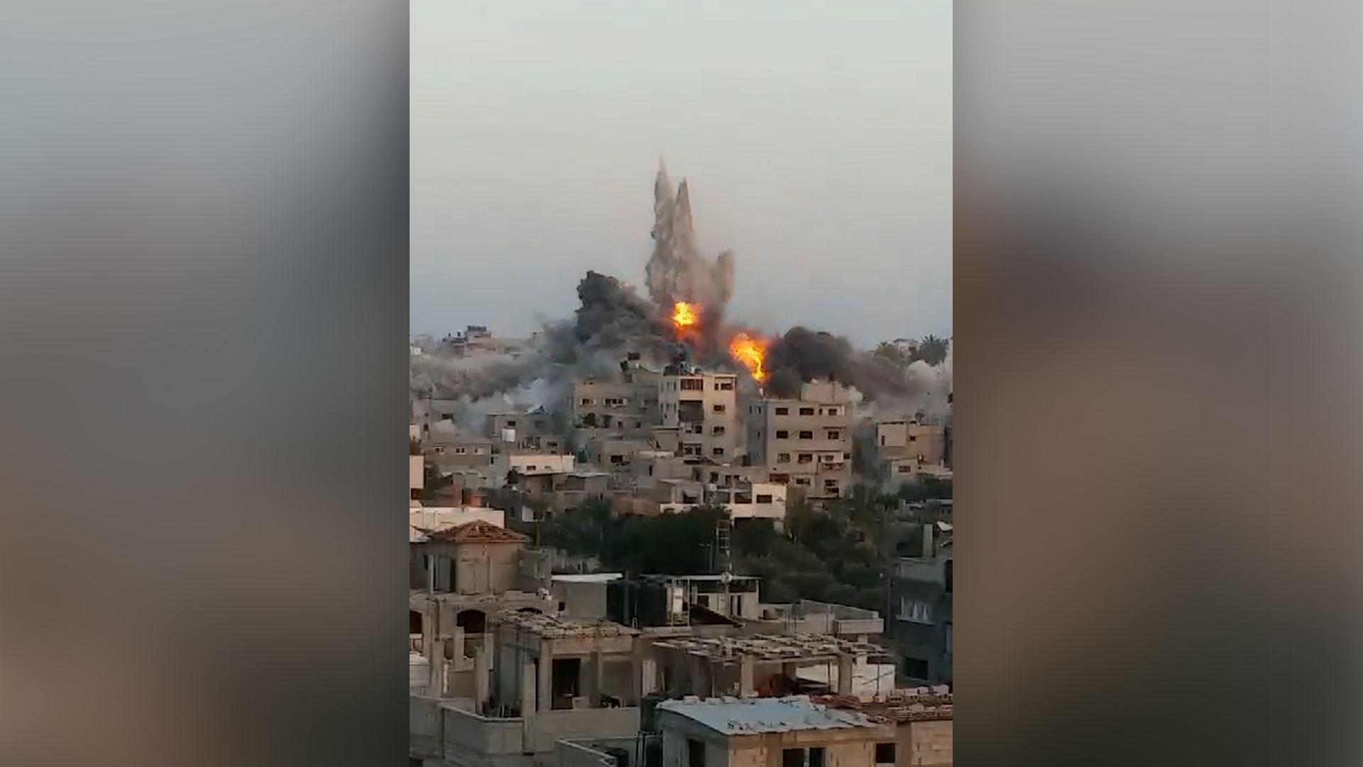 Video captures moment of deadly Israeli air strike on Gaza refugee camp | Gaza [Video]