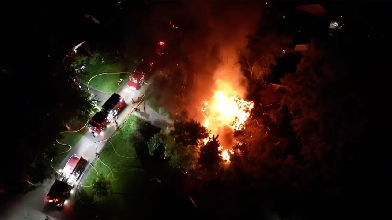 Man killed in suburban Chicago home explosion [Video]