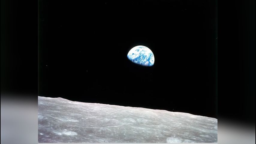 Former astronaut William Anders, who took iconic Earthrise photo, killed in Washington plane crash [Video]
