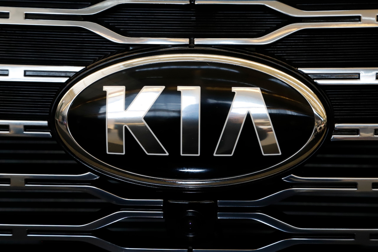 Kia recall: NTSB urges owners to park SUVs away from house due to fire risk [Video]