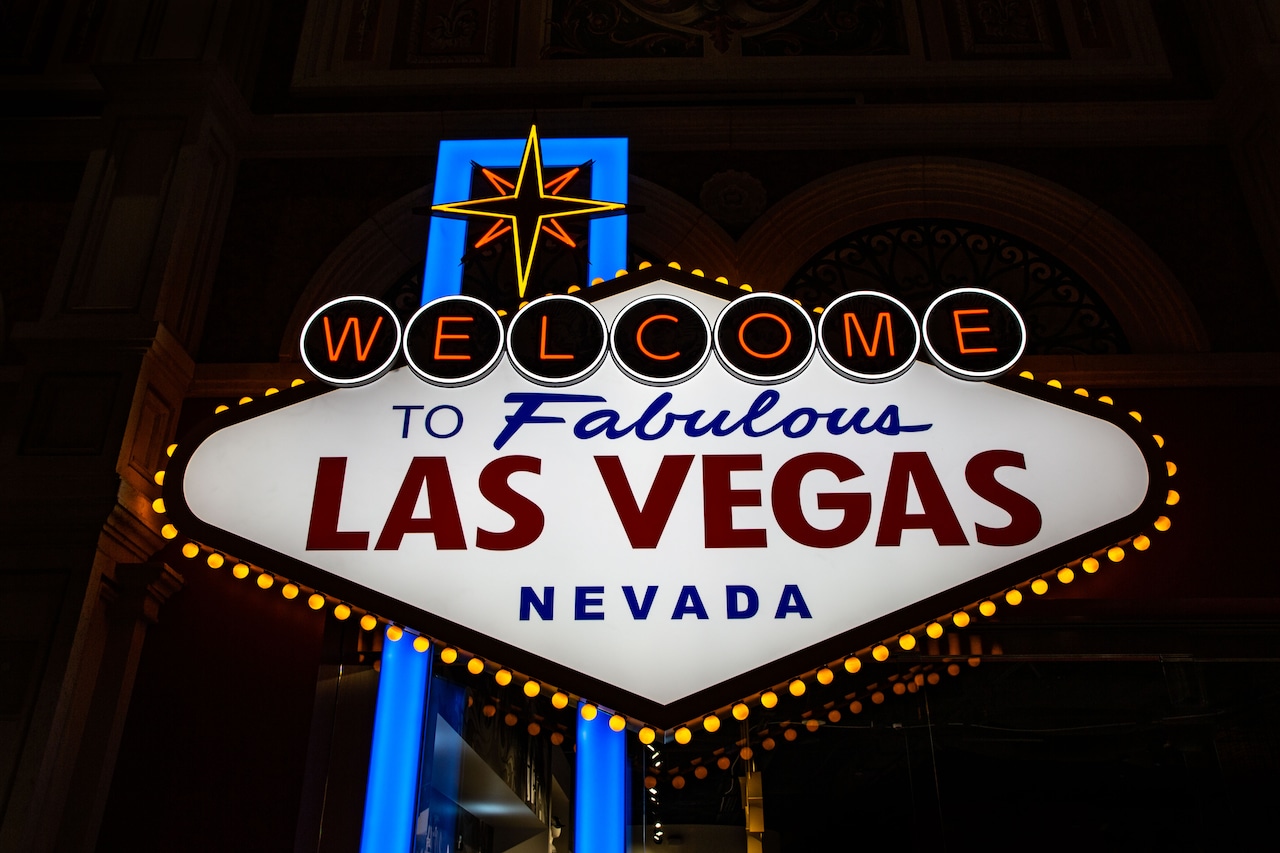 N.J. man admits spending ill-gotten COVID relief money on Vegas, Valentino and Versace [Video]