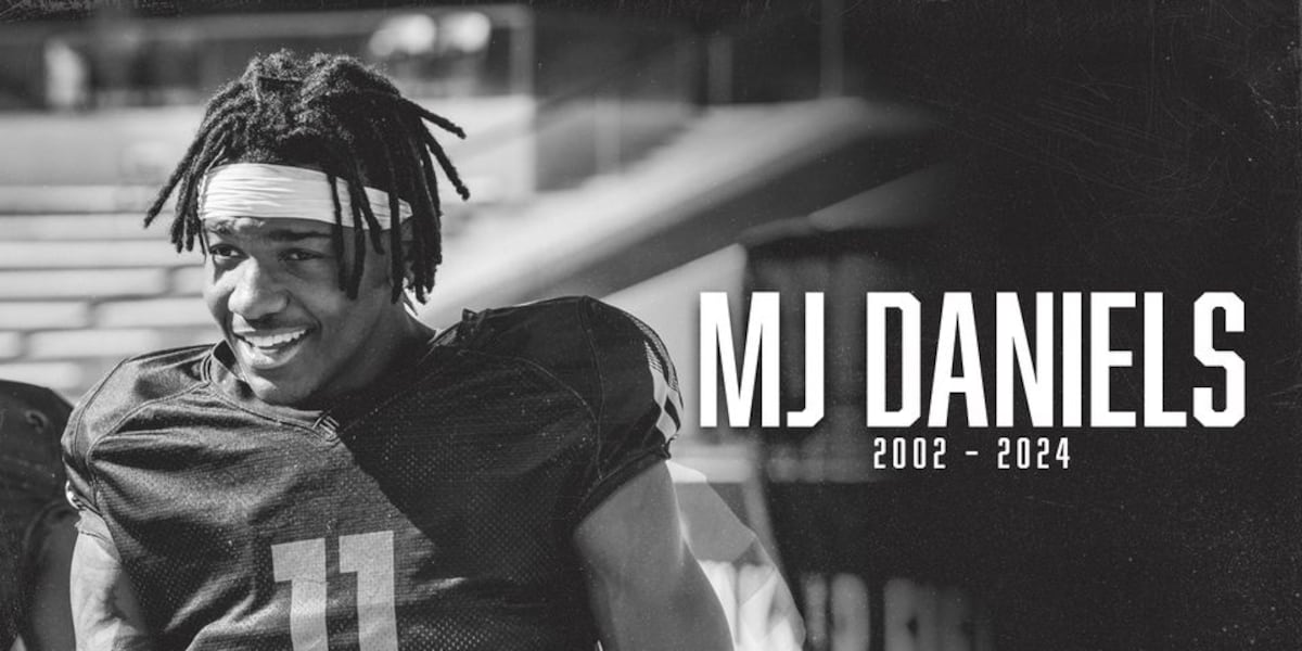 Family releases funeral arrangements for USM football player MJ Daniels Jr. [Video]