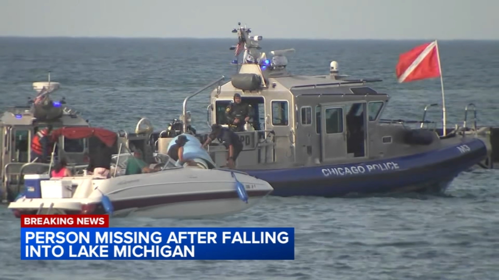 Person falls off boat at Chicago ‘Playpen,’ crews suspend water search in Lake Michigan, authorities say [Video]