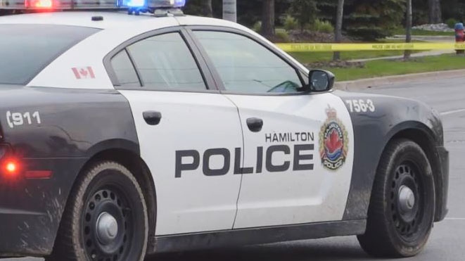 Man removed from Hamilton mosque: police [Video]