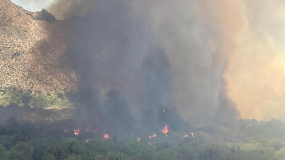 Riverside Fire ignites, causes evacuations at Bartlett Lake [Video]