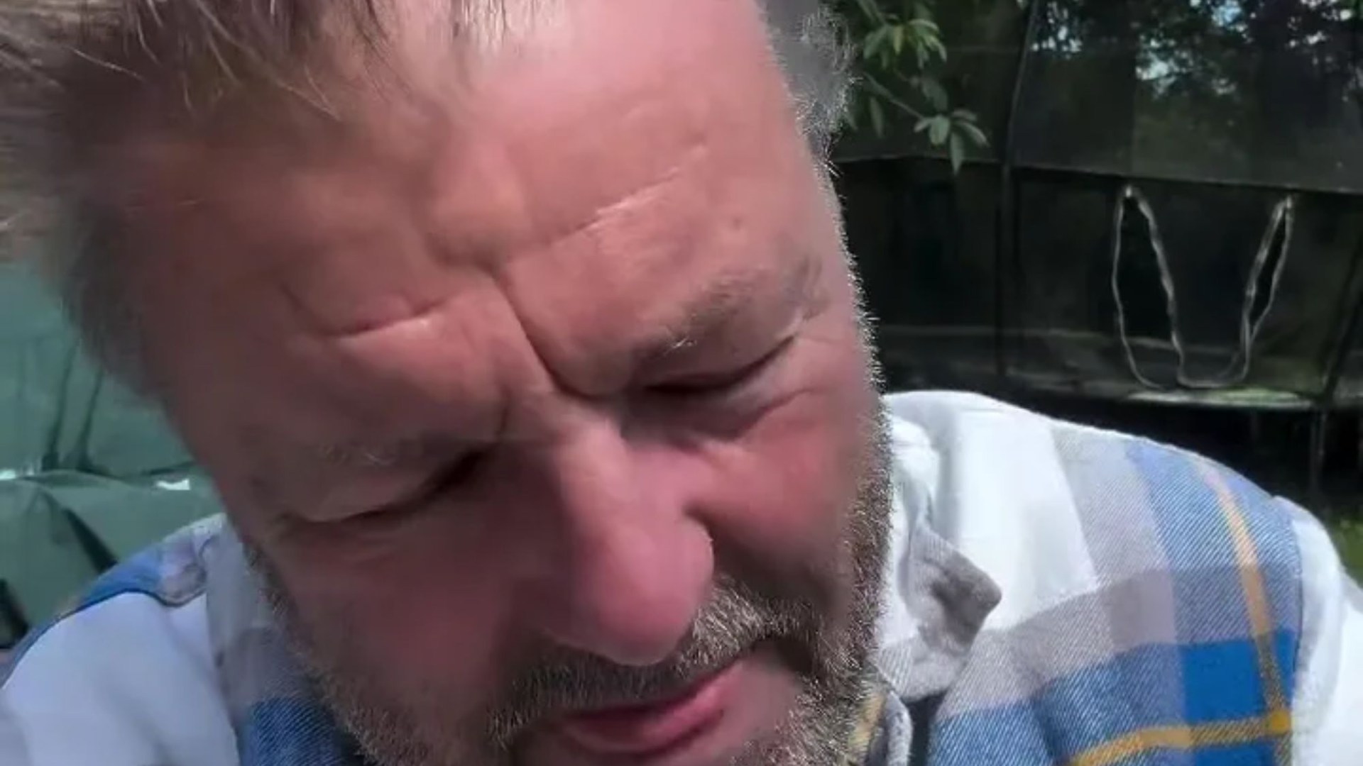 Homes Under the Hammer’s Martin Roberts fights back tears as he opens up about ‘personal struggle’ in emotional vid [Video]