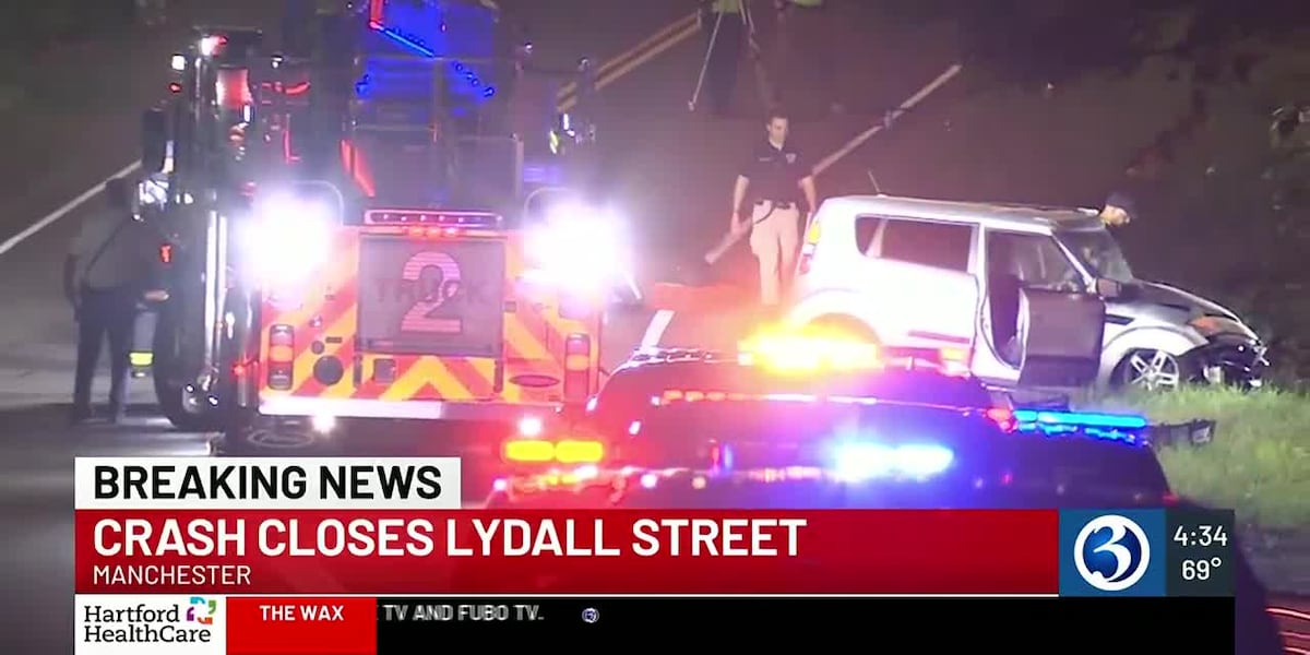 Crash closes Lydall Street in Manchester [Video]
