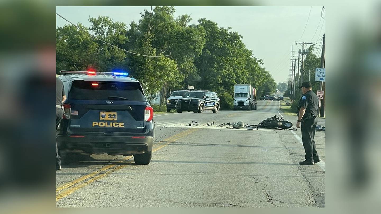 Road closed after serious injury motorcycle crash in Vandalia  WHIO TV 7 and WHIO Radio [Video]