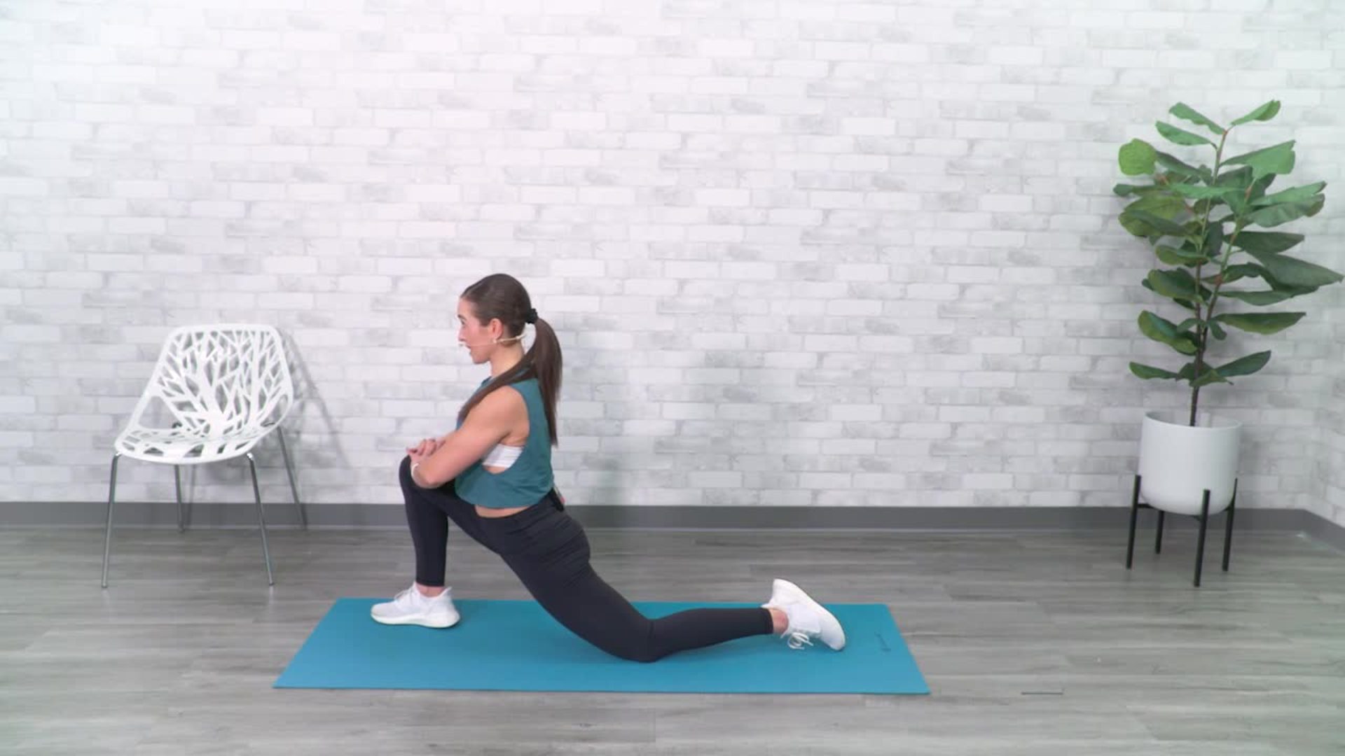 10-Minute Stretch and Flexibility 1 [Video]