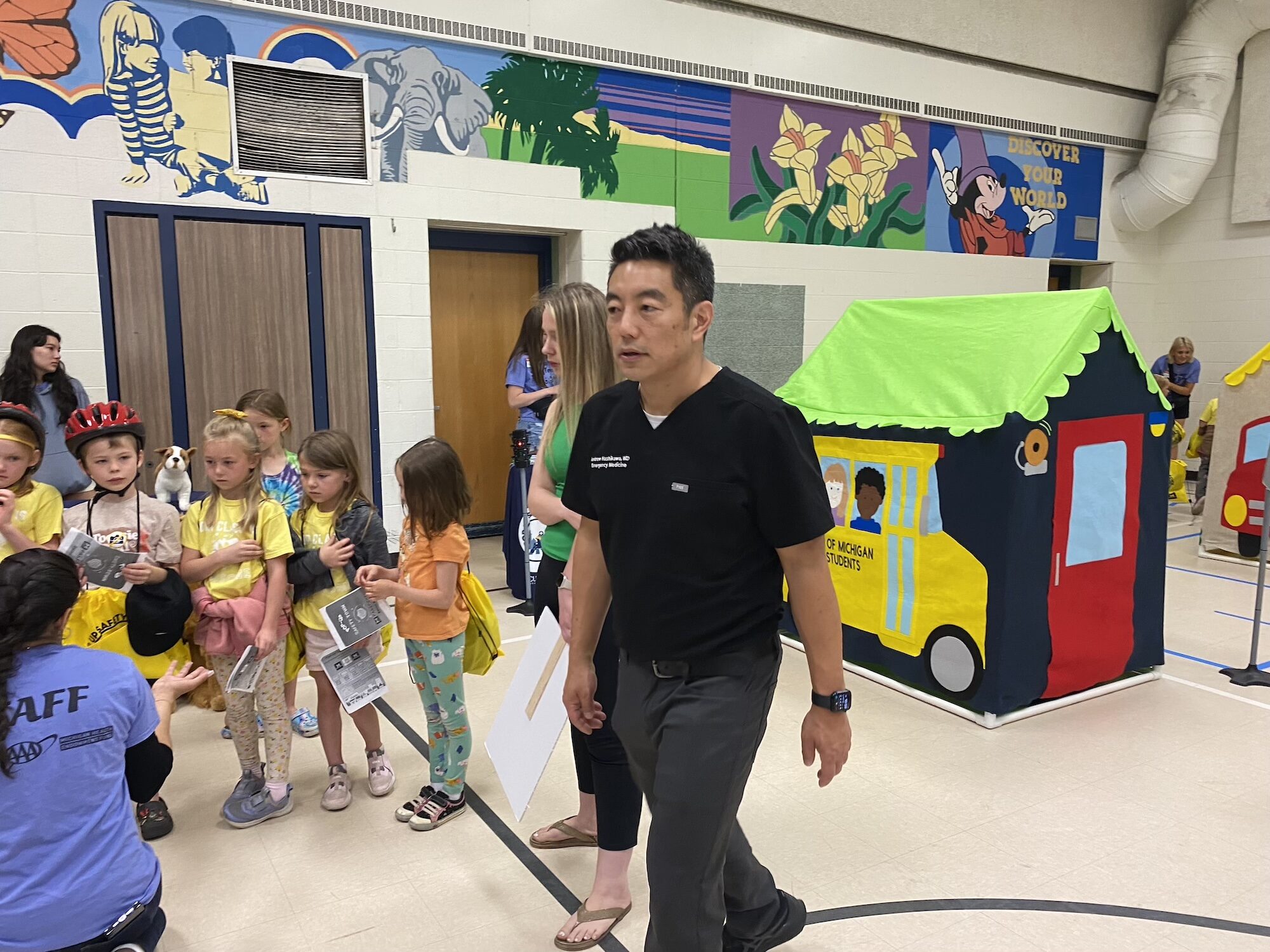Pop-Up Safety Town teaches kids how to avoid common dangers [Video]