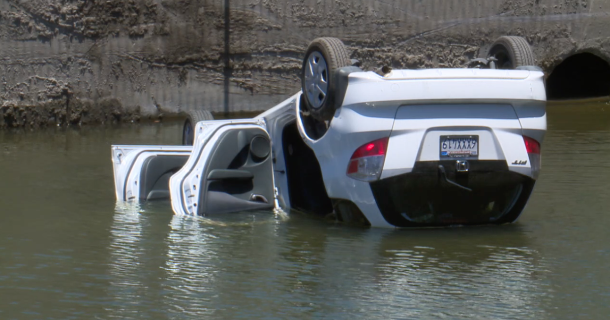 Good Samaritans save elderly woman from submerged car in Mission Bay [Video]