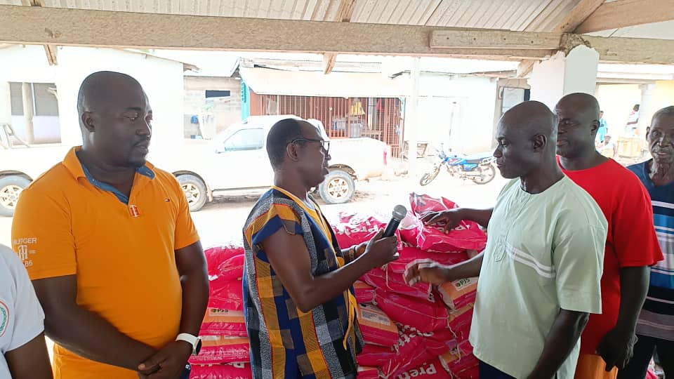 Gomoa East Assembly supports Mampong flood victims [Video]