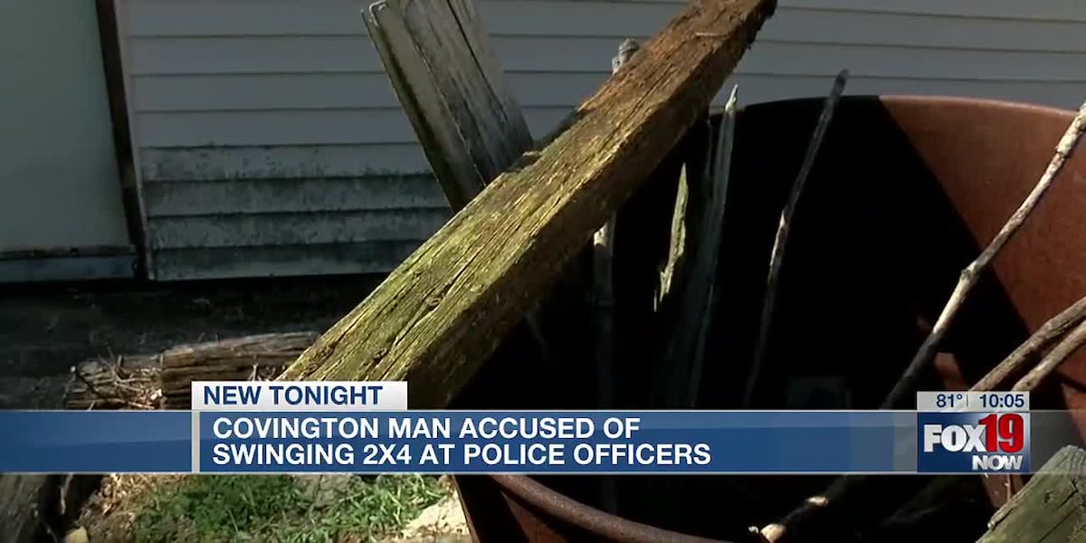 Covington man accused of breaking into garage, swinging 2×4 at officers [Video]