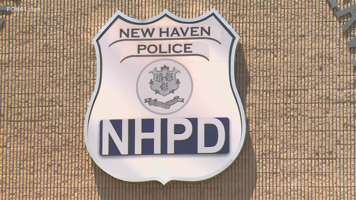 Man arrested after punching officer in the face in New Haven: PD [Video]