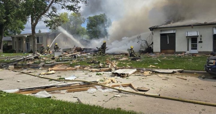 Winnipeg fire crews at scene of catastrophic Transcona house explosion – Winnipeg [Video]