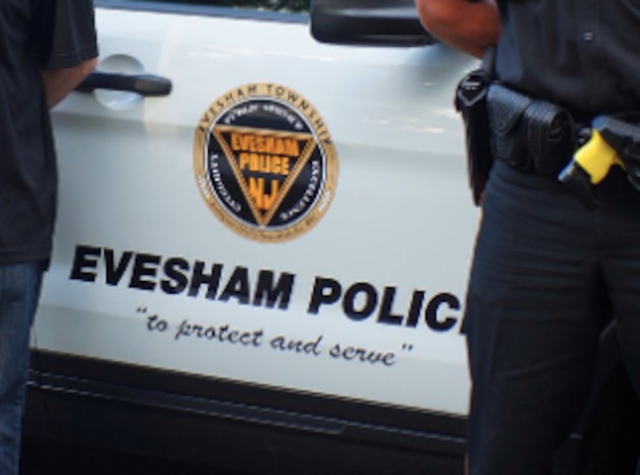 Bomb threat at business closes part of Route 73, forces evacuations in Evesham [Video]