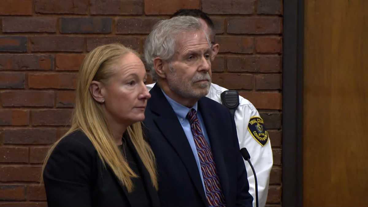 Former Mass. pediatrician charged with sexually assaulting 15 patients, DA says [Video]