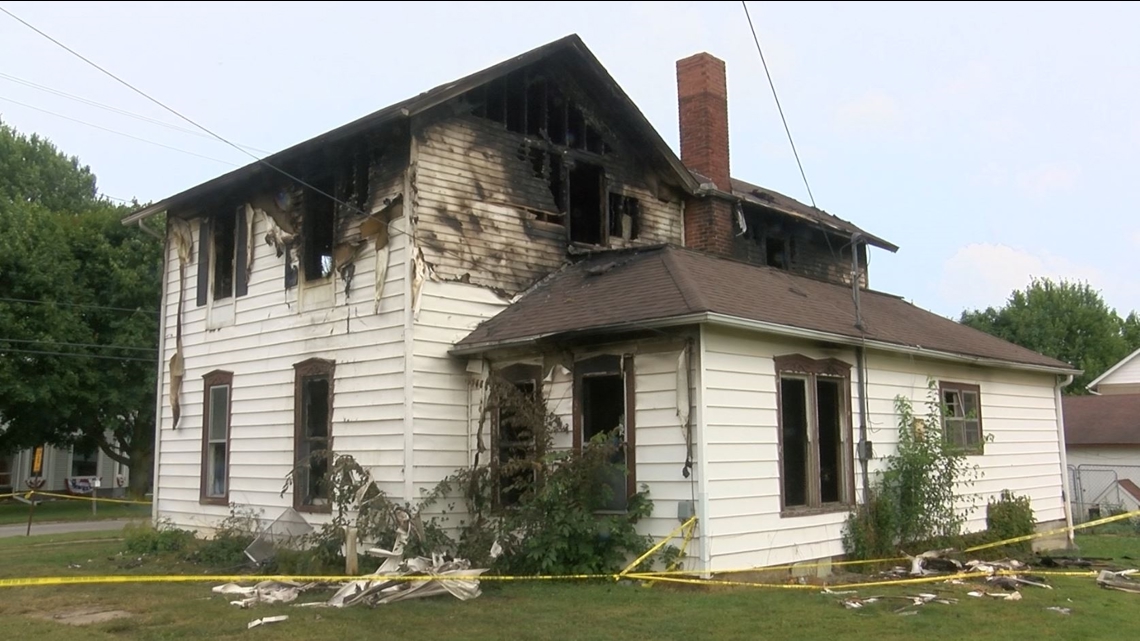 Two people die in Fayette, Ohio house fire [Video]