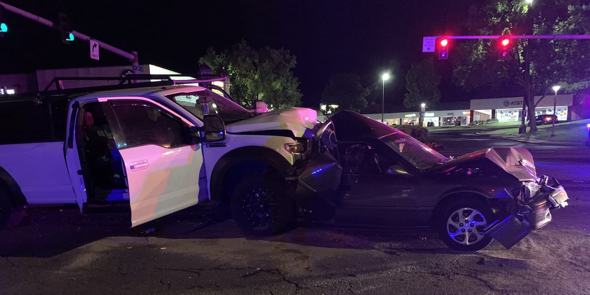 4 seriously hurt in 3-vehicle crash on TV Hwy in Hillsboro [Video]