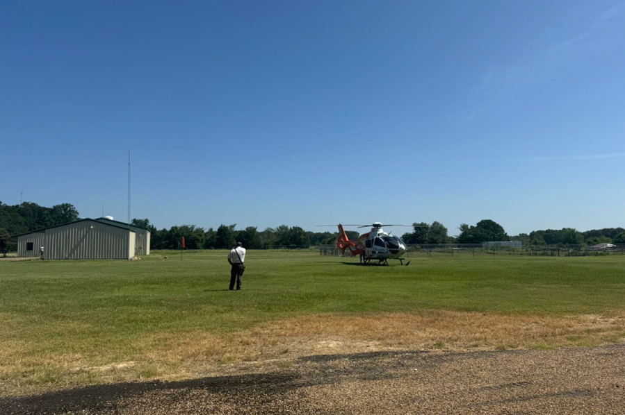 3-year-old flown to hospital after nearly drowning in East Texas lake [Video]