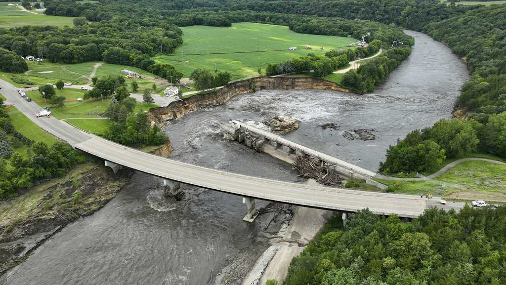 Bridge near a Minnesota dam may collapse [Video]