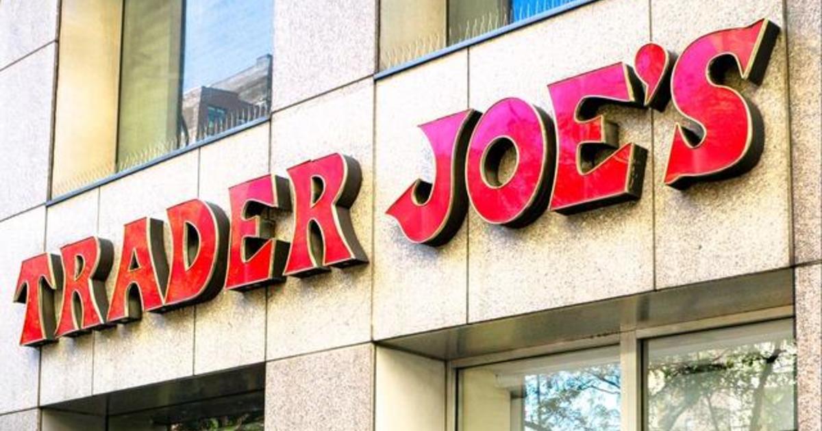 Trader Joe’s recalls candles sold nationwide, saying they pose a safety risk [Video]