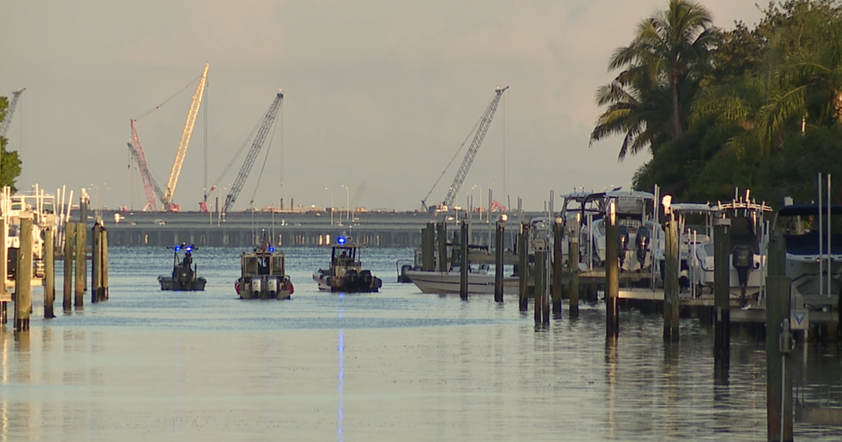 Authorities recover body of missing boater that fell overboard after crash [Video]