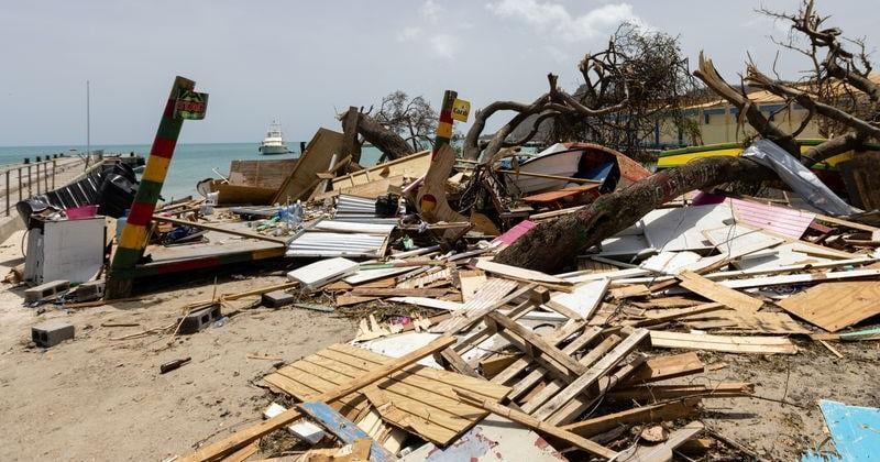 Hurricane Beryl heads for Cayman Islands, Mexico after striking Jamaica | U.S. & World [Video]