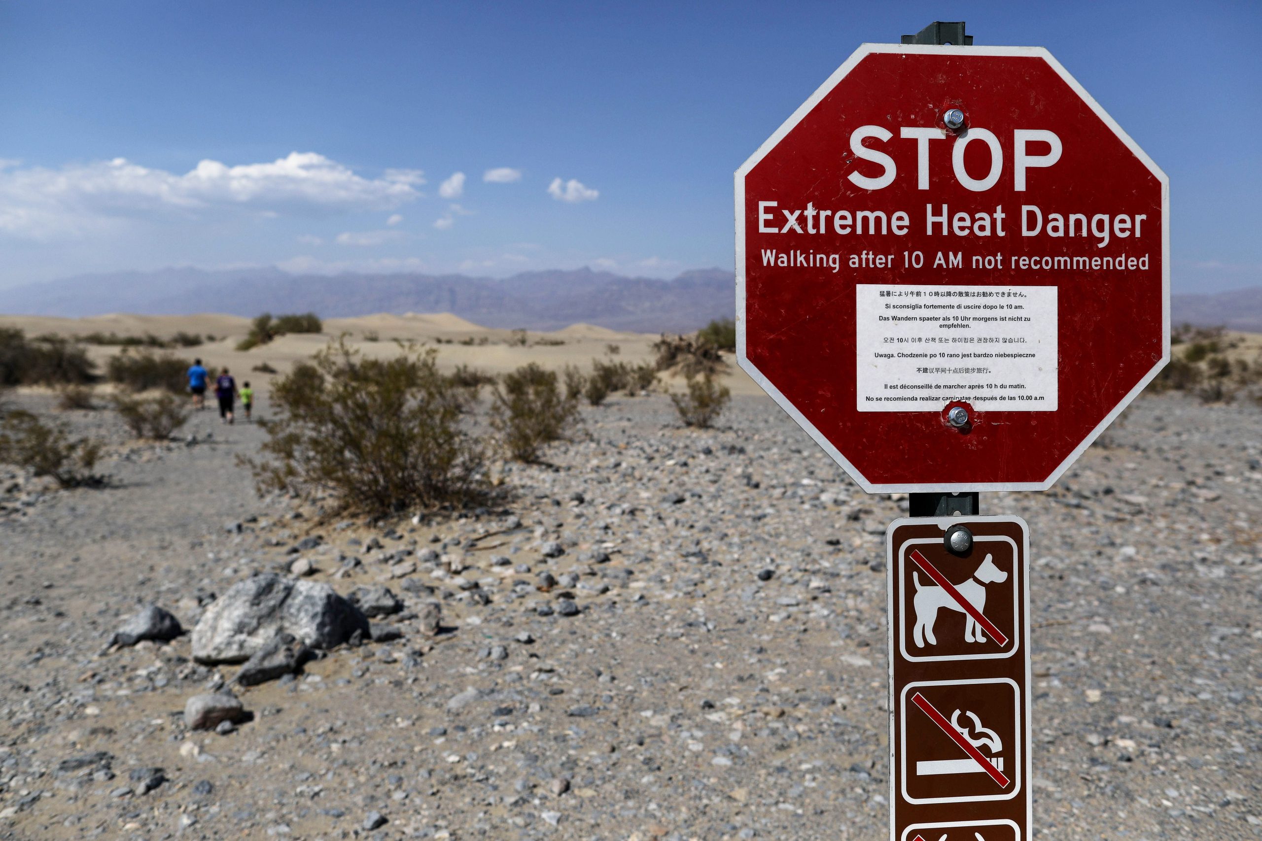 Motorcyclist dies during Death Valley ride: heat blamed [Video]