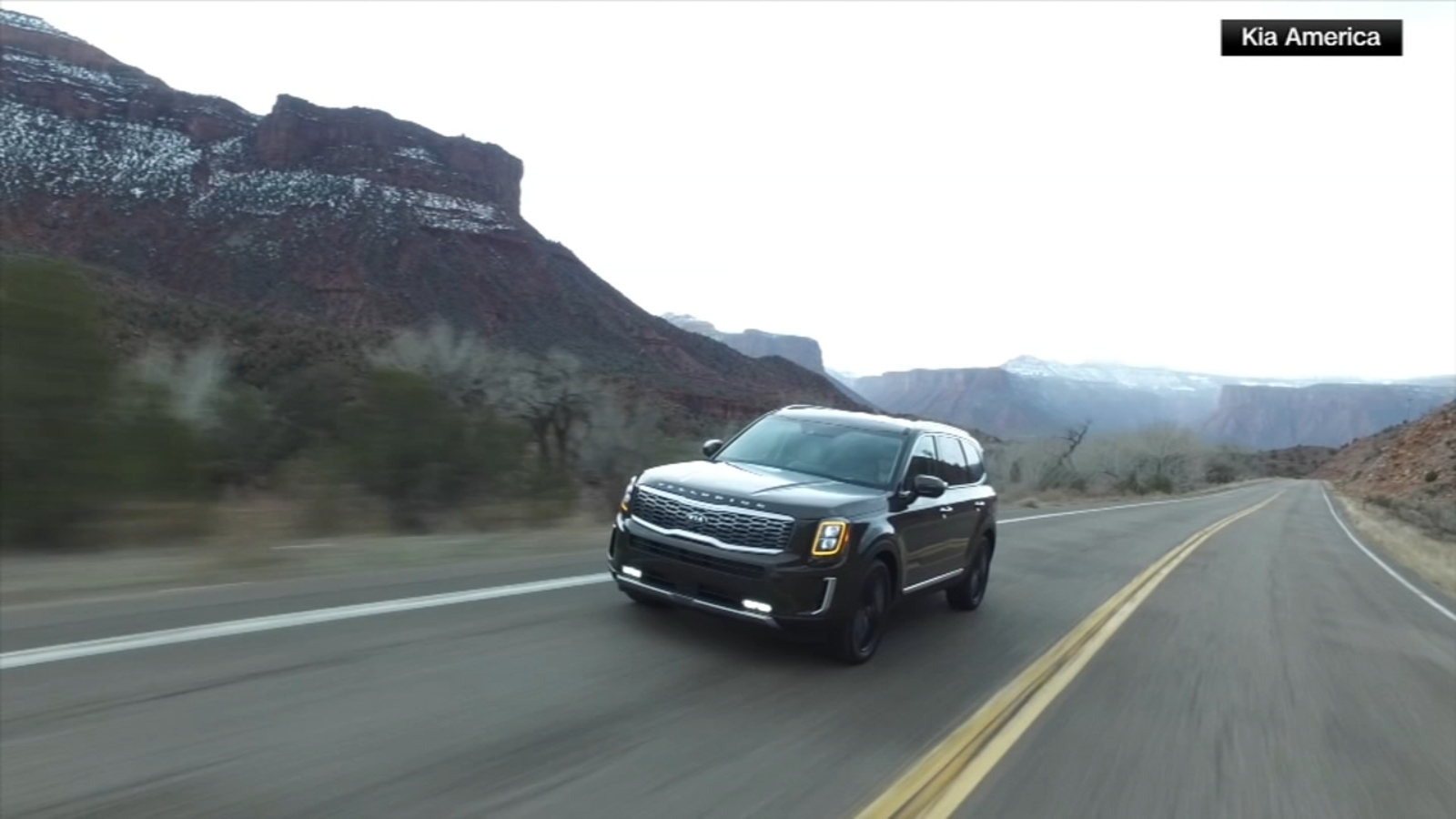 Kia Telluride recall warns of potential for front seats to catch fire, affecting almost 463,000 SUVs [Video]