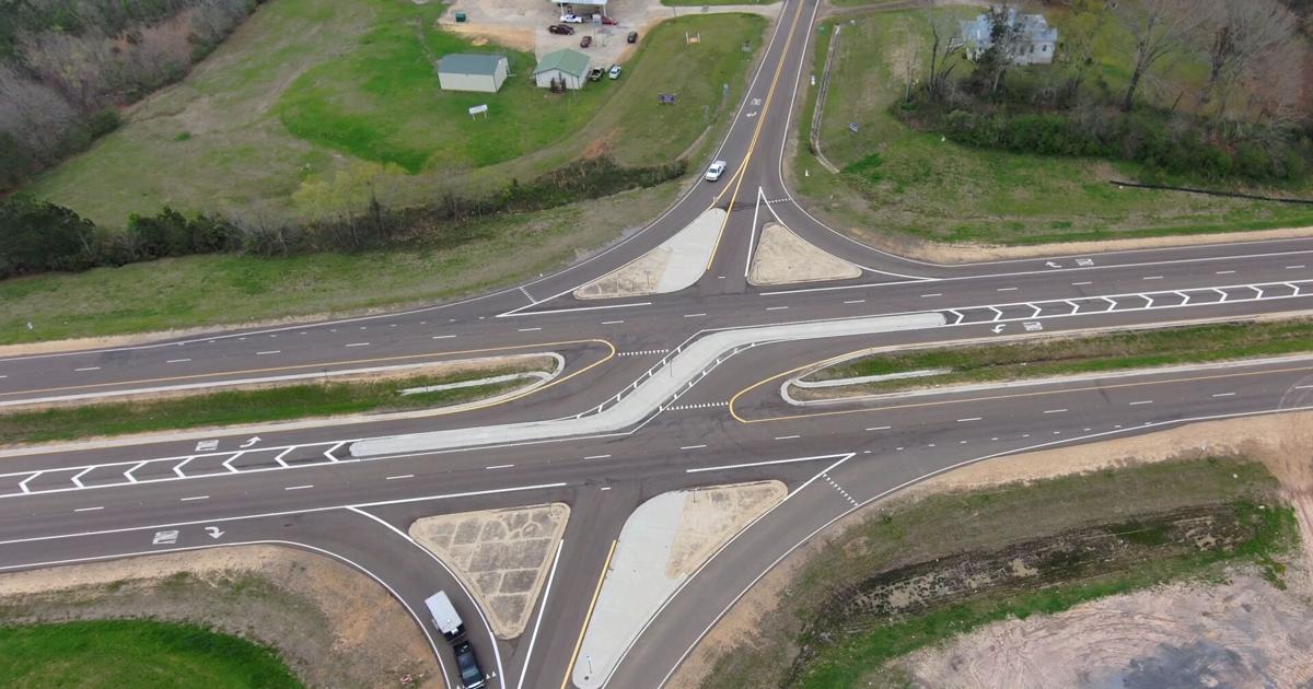 MDOT touts safety and efficiency of RCUT intersections | Mississippi [Video]