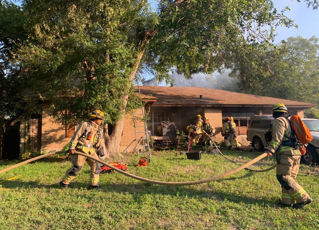 1 person seriously injured in South Austin house fire [Video]